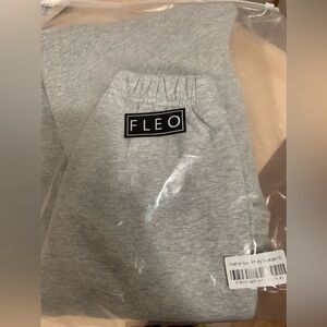 Fleo Heather Grey affinity sweatpants